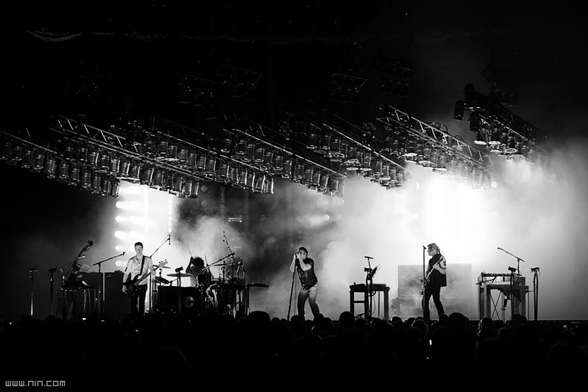 Wave Goodbye era tile