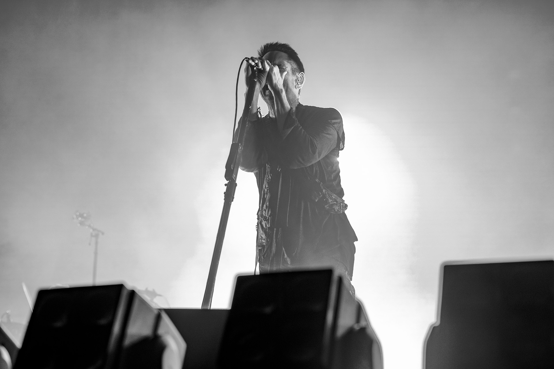 Peel It Back Tour Image 8